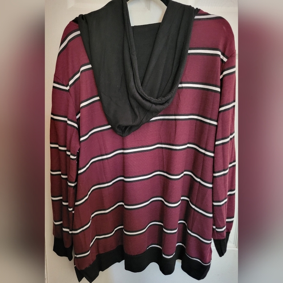 EMERALD Lightweight Wine Colored Striped Hoodie with Pockets. Size 2X. - Picture 5 of 5